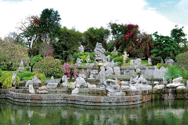 Million Years Stone Park & Pattay Crocodile Farm